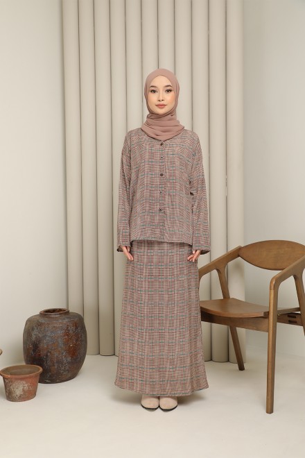 Brenda in brown plaid