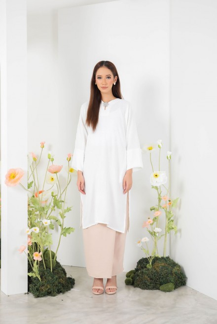 Anggun in White Beige