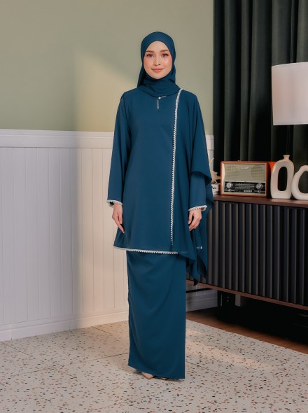 Dara Set In Teal Blue Dara Set In Teal Blue