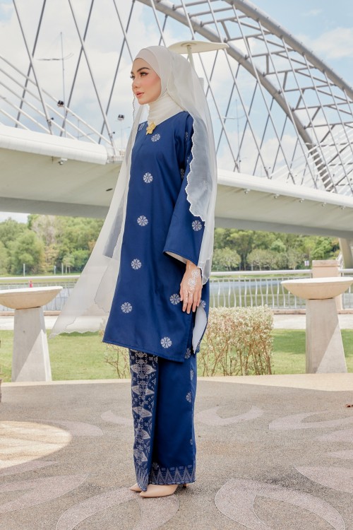 Kuntum Deep Blue