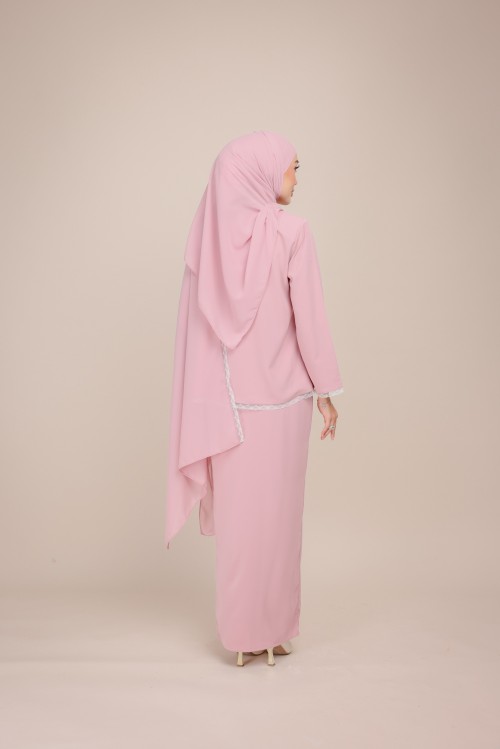 Dinda New Soft Pink With Selendang