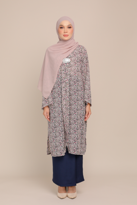 Dayang in Blue Black