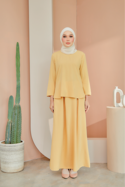 Crop Top Pleated Skirt in Corn Yellow