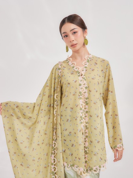Suri Selendang In Pear Green Suri Selendang In Pear Green