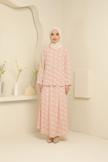 Floral in blush floret