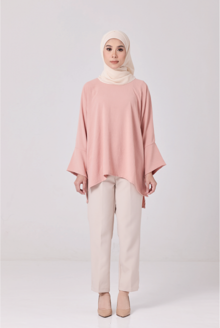 Melly Top in Coral Pink