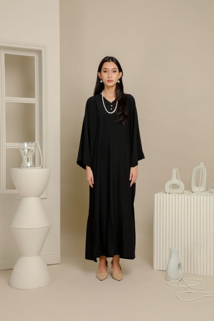 Maliqa in Black