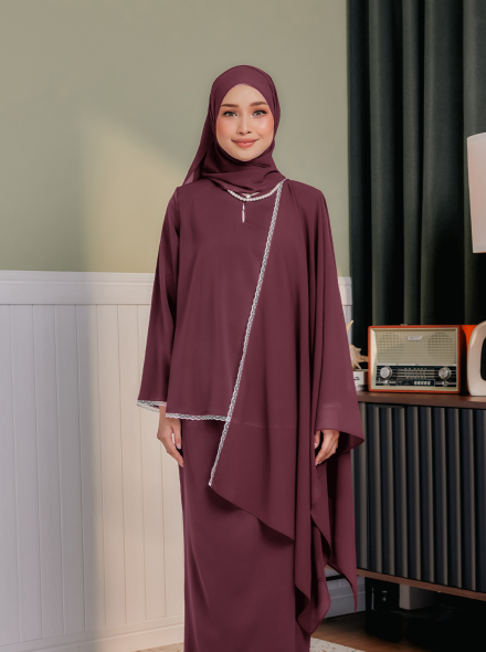 Dinda set 2.0 In Burgundy Velvet Dinda set 2.0 In Burgundy Velvet