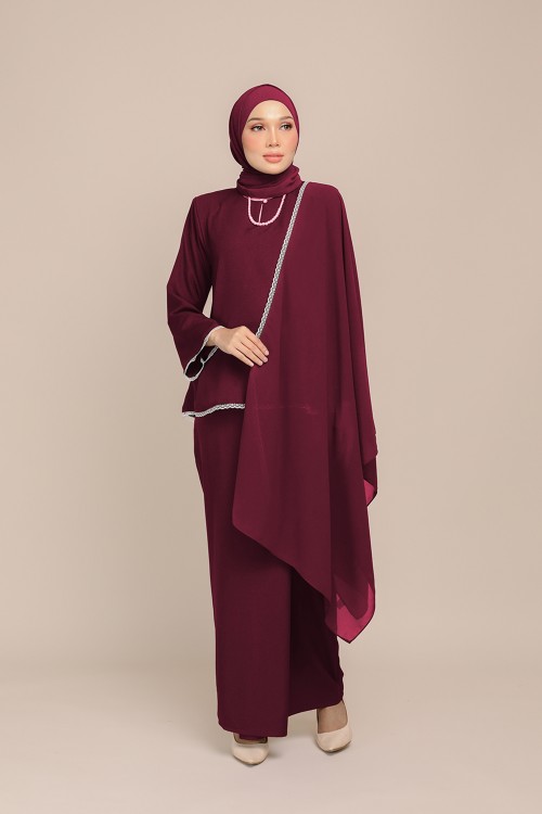 Dinda Maroon with Lace Shawl