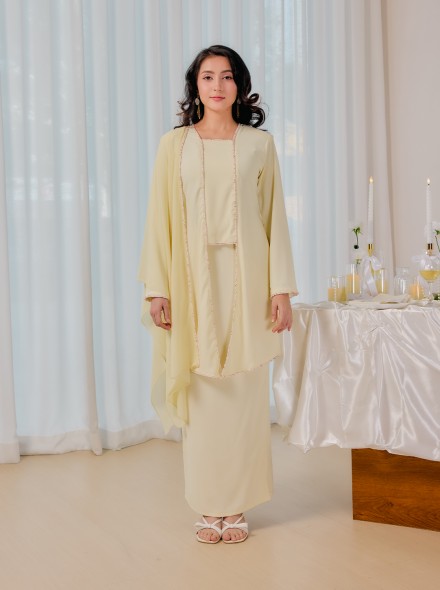 Dayana in Yellow Dayana in Yellow