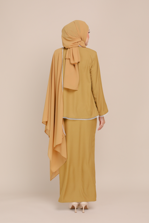 Dinda Olive Mustard with Lace Shawl